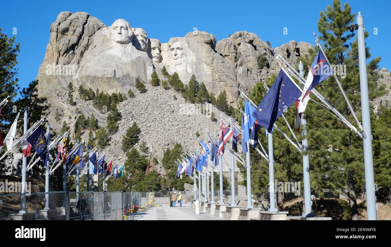 Mount Rushmore National Memorial, Black Hills, South Dakota. Designed and completed by Gutzon Borglum. The giant sculpture is carved in granite rock and features 18 meter high heads of four US presidents Stock Photo