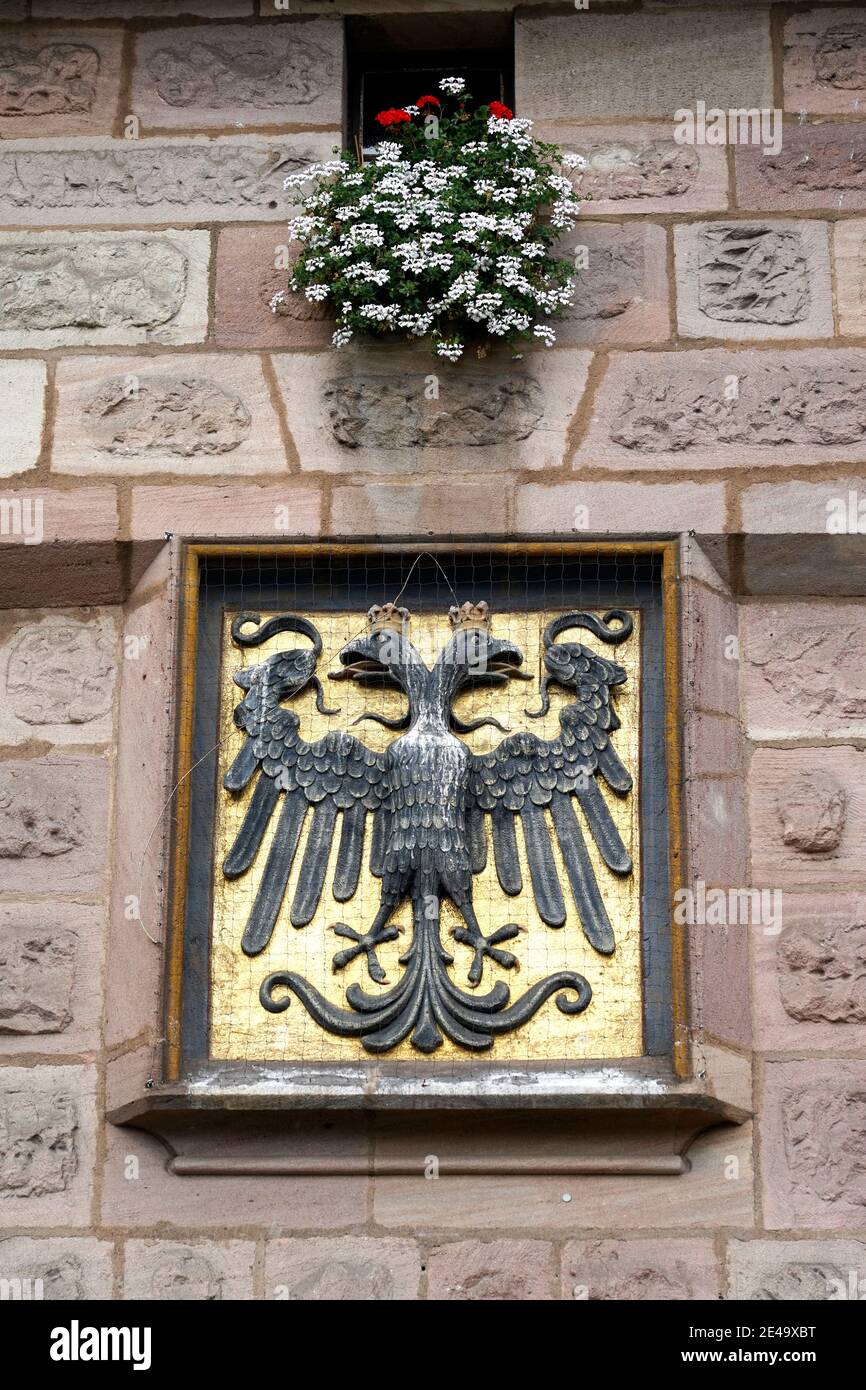 Deutschland, Bayern, Mittelfranken, Nürnberg, Handwerkerhof, Eingang, Stadtwappen, Detail Stock Photo