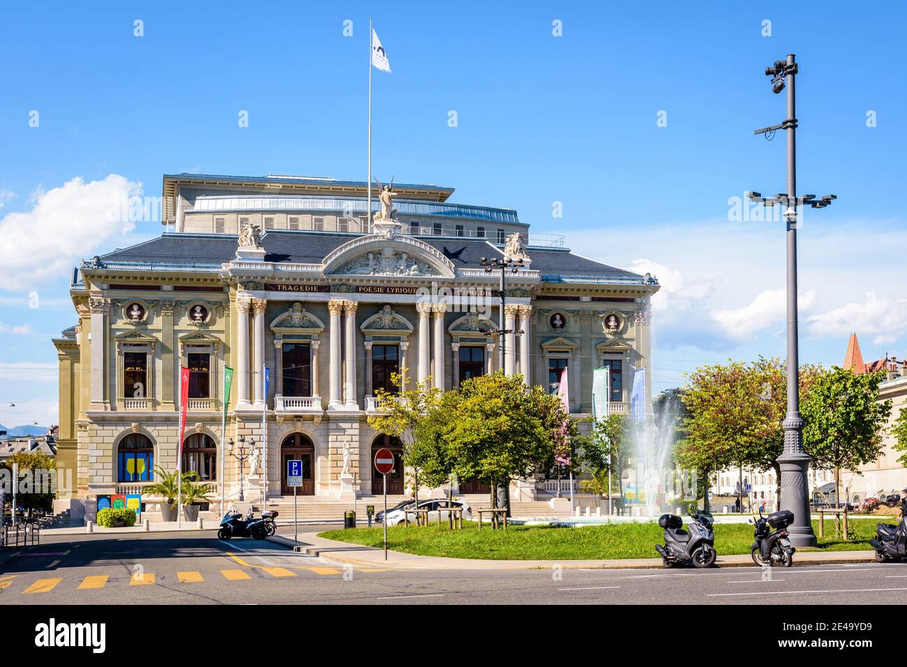 Grand theater de geneva hires stock photography and images Alamy