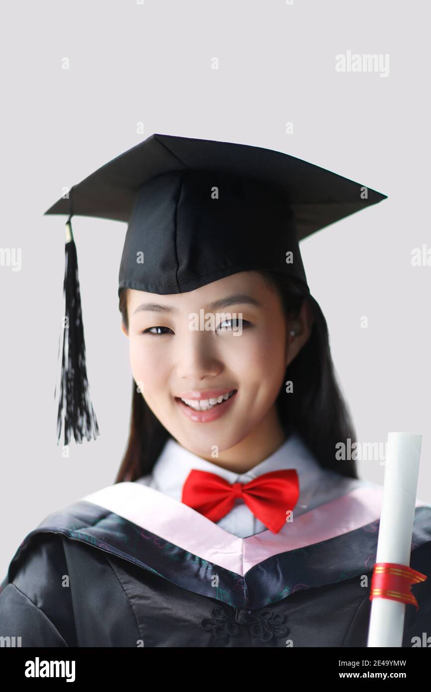 Female graduates china hi-res stock photography and images - Alamy