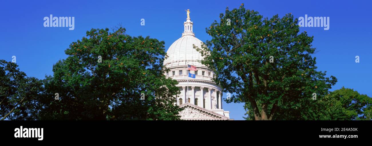Low angle view of a government building, Wisconsin State Capitol, Madison, Wisconsin, USA Stock Photo