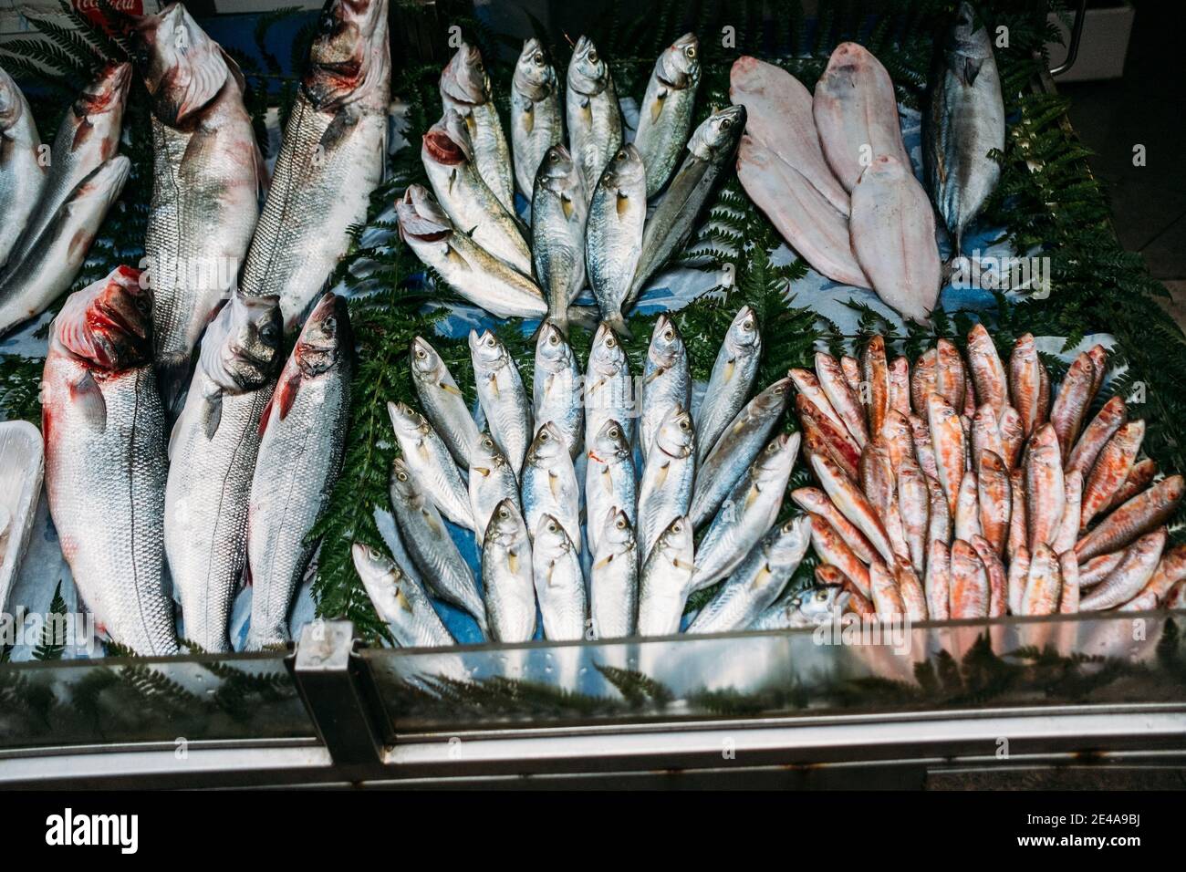 Fish market in istanbul hi-res stock photography and images - Alamy