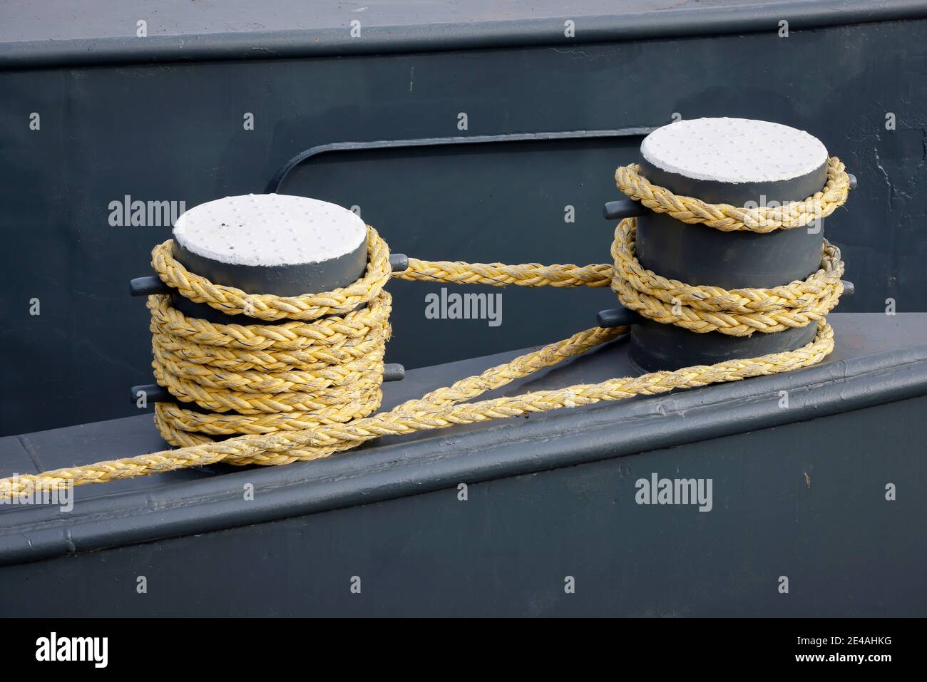 Germany ropes on a freighter hires stock photography and images Alamy