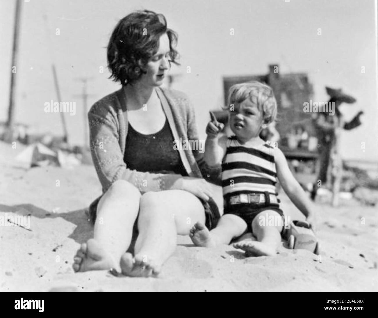 MARILYN MONROE (1926-1962) American film actress with her mother Gladys Pearl Baker about 1929 Stock Photo