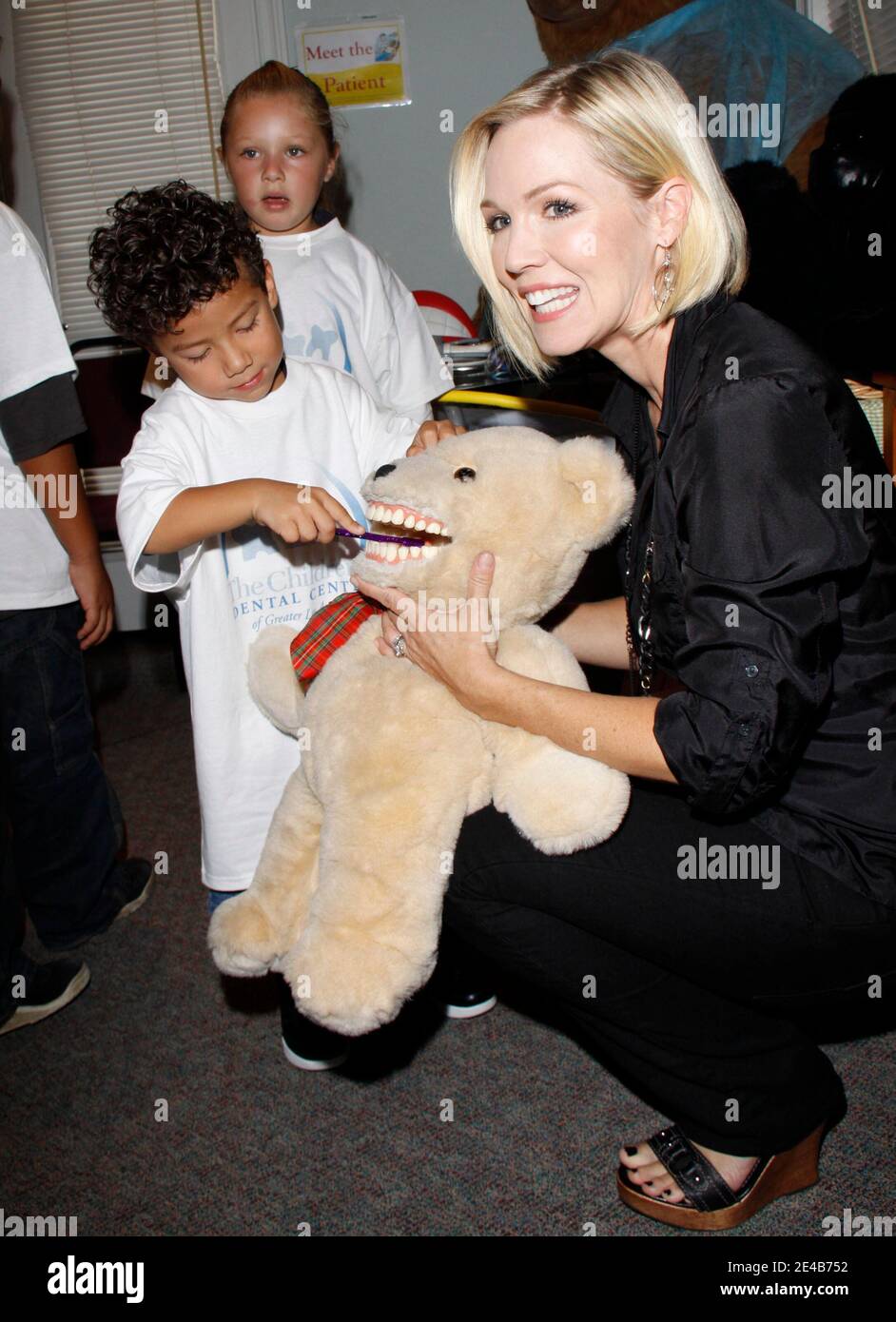 Trident and Jennie Garth The Children's Dental Center of
