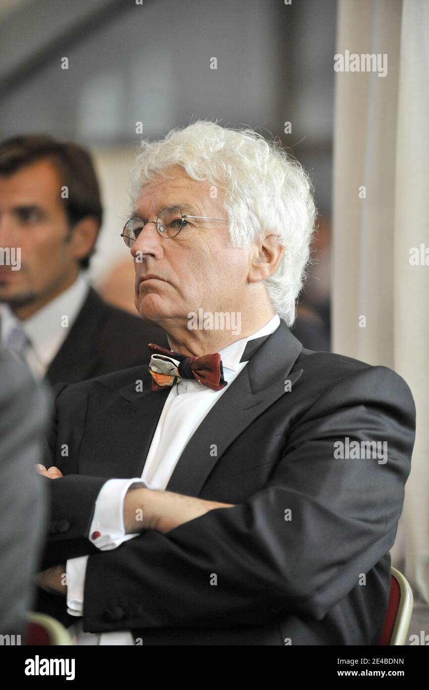 NO TABLOIDSEXCLUSIVE. French director JeanJacques Annaud attends the