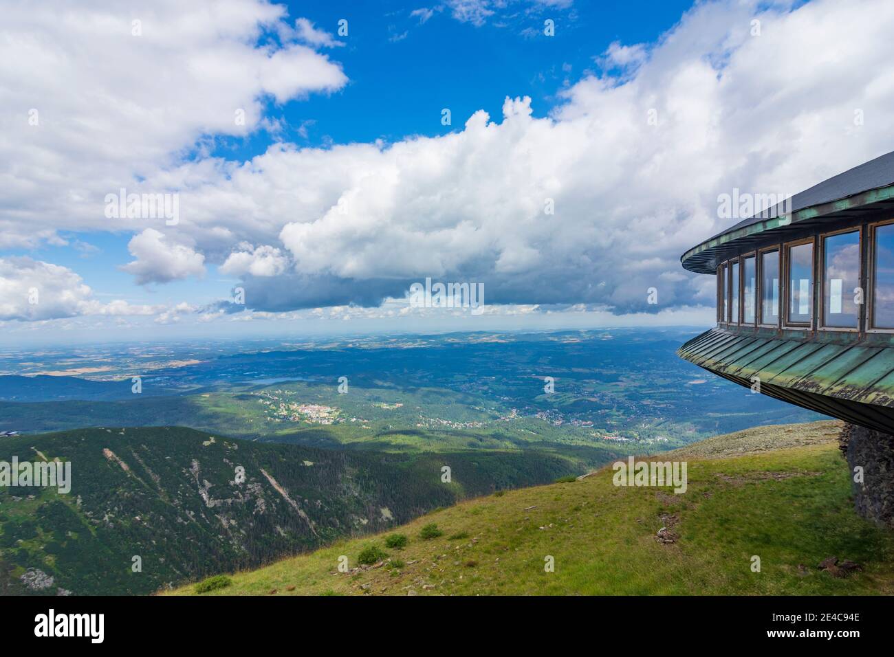 View to mountain snezka sniezka schneekoppe in karkonosze giant ...