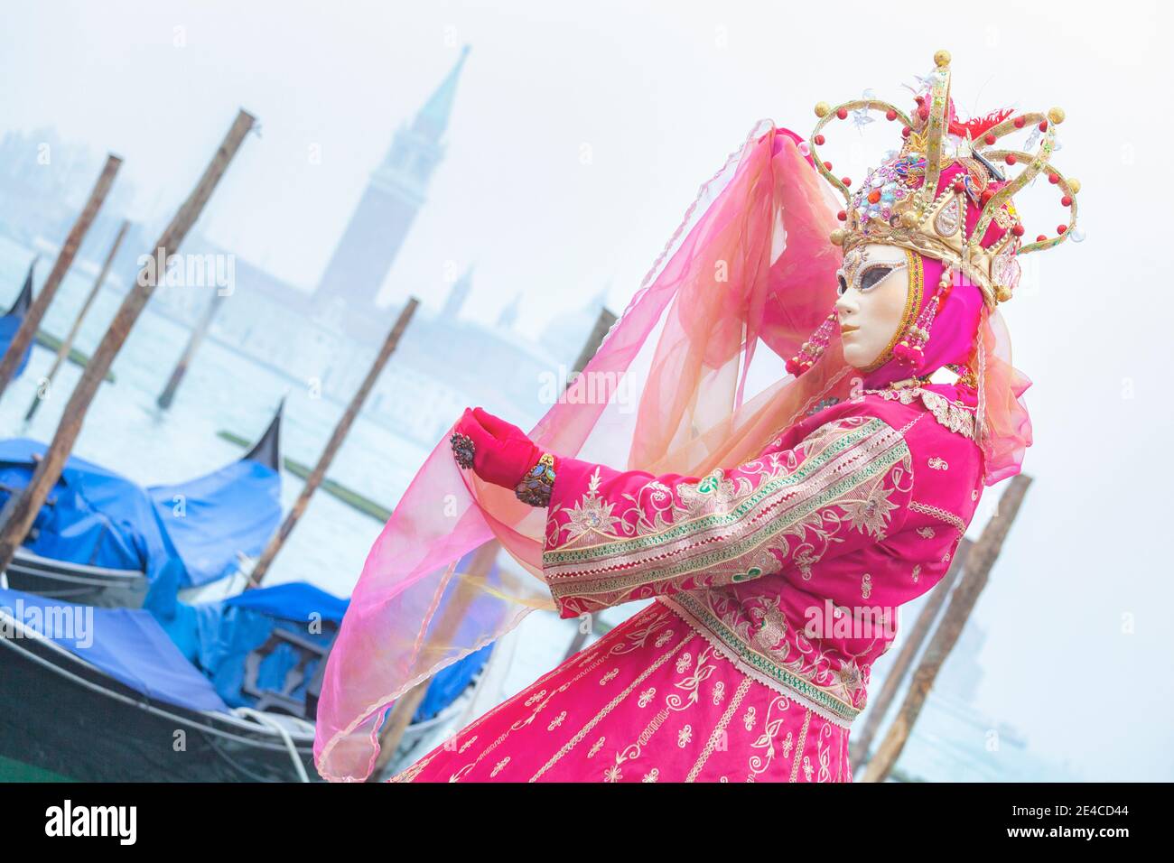Girls in costume venice carnival hi-res stock photography and images ...
