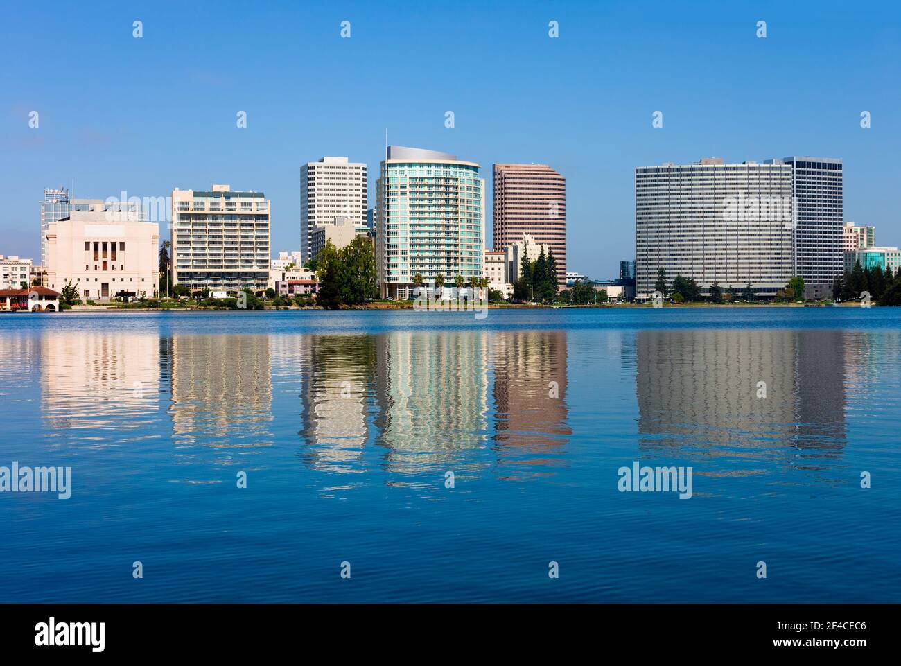 Lake Merritt in Oakland, California Stock Photo Alamy