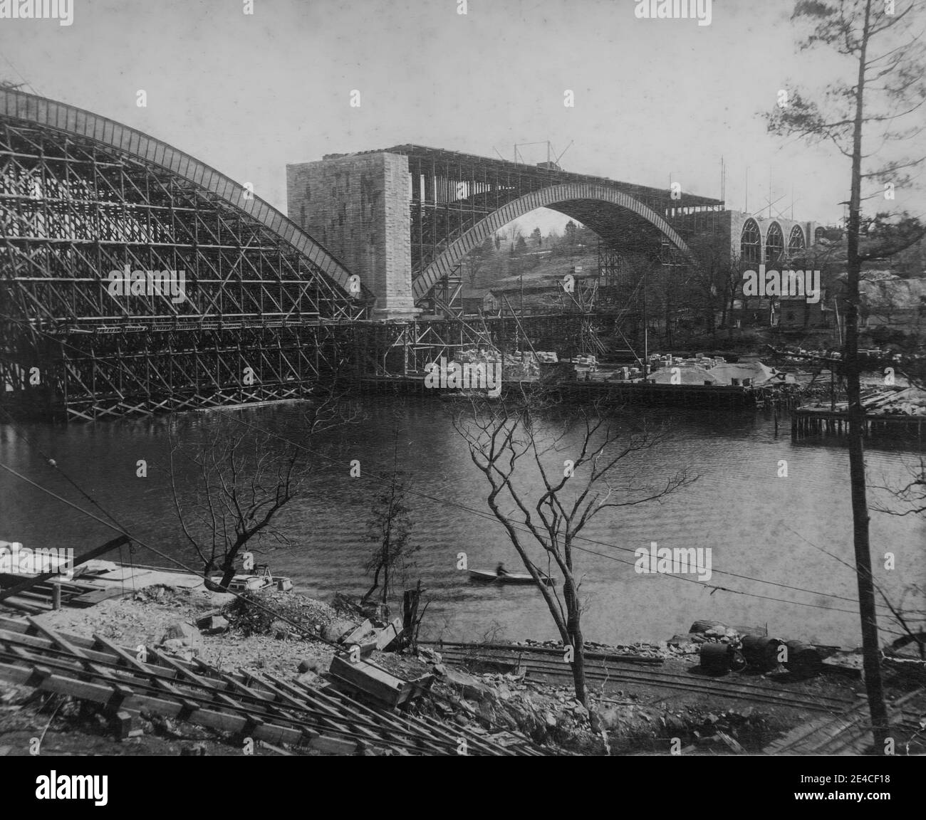 American archive monochrome photograph of Washington Bridge over the Harlem River, New York City, USA, under construction, taken in the 1880s Stock Photo