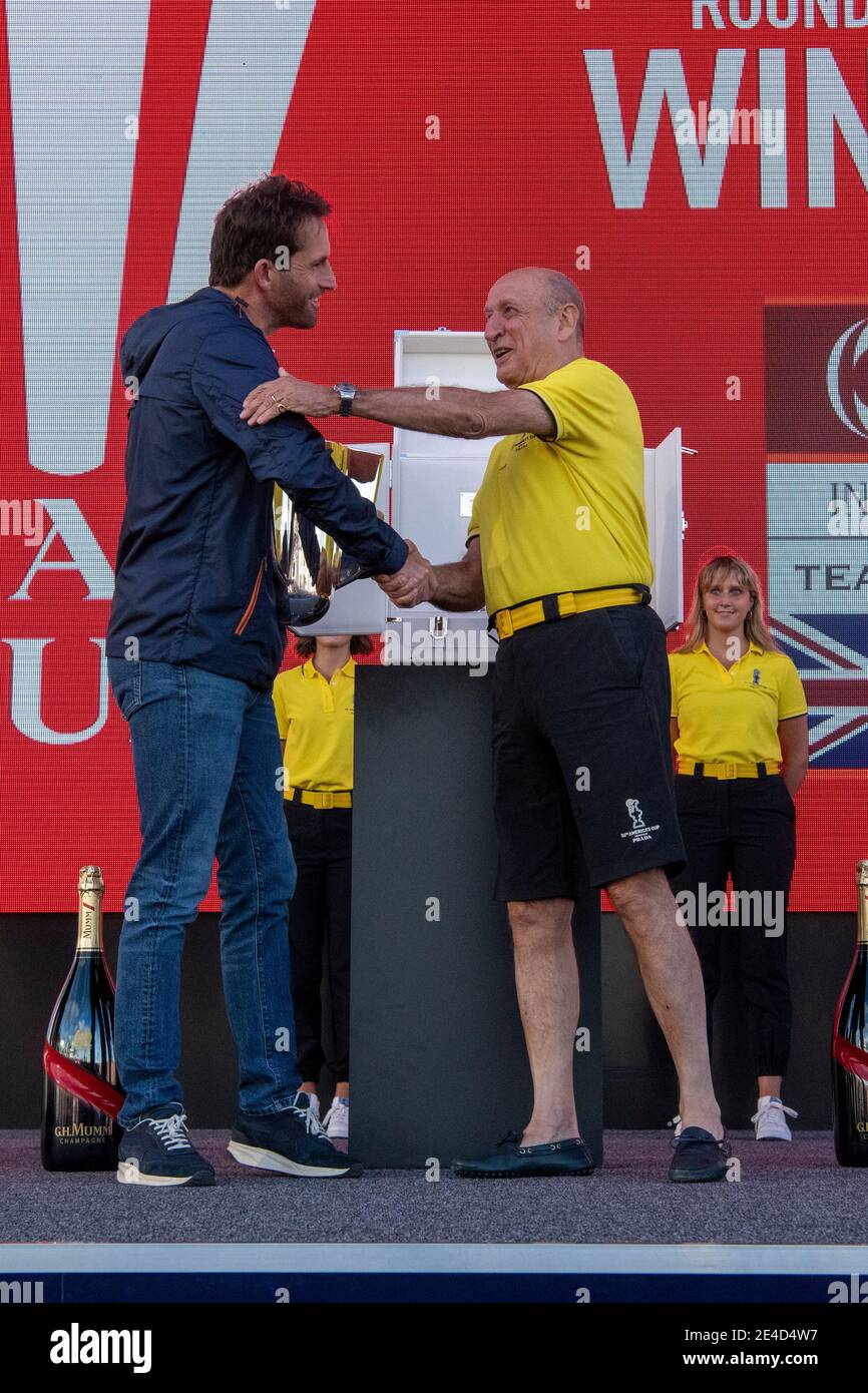 Auckland, New Zealand. 23rd Jan, 2021. INEOS Team UK Team Principal and Skipper Sir Ben Ainslie accepts the Christmas Cup from Longanesi Cattani CoR 36 CEO representative after winning the Round Robin section of the Prada Cup. Saturday 23th of Jan 2021. Copyright Credit: Chris Cameron/Alamy Live News Stock Photo