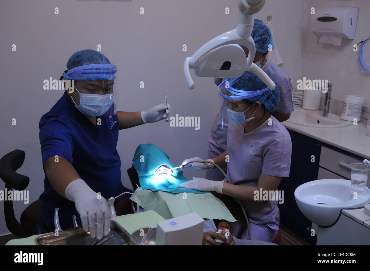 Cambodian Dentist Reaching Hi Res Stock Photography And Images Alamy