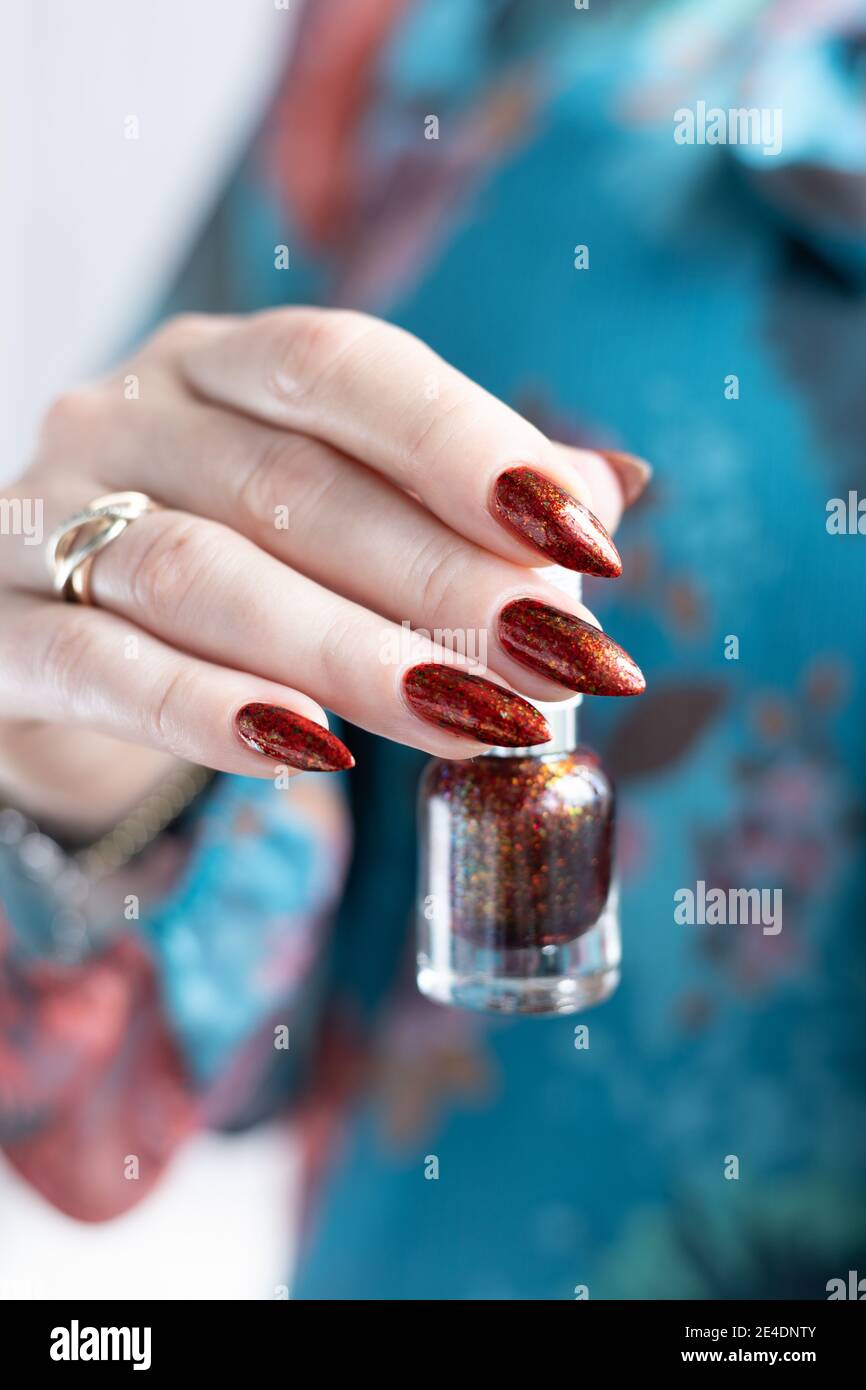 Bordo nail polish hi-res stock photography and images - Page 3 - Alamy