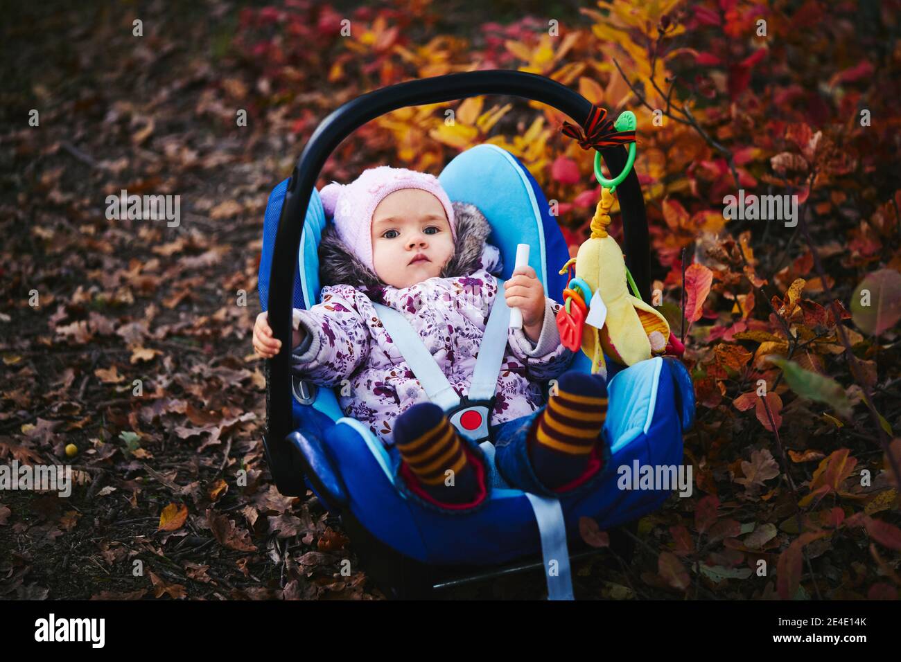 Little girl in car seat hires stock photography and images Alamy