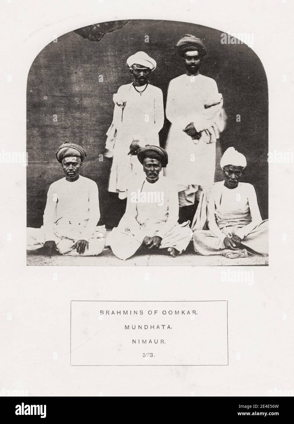 Vintage 19th century photograph: The People of India: A Series of Photographic Illustrations, with Descriptive Letterpress, of the Races and Tribes of Hindustan - published in the 1860s under order of the Viceroy, Lord Canning - Brahmins of Oomkar, Mundhatya, Nimaur. Stock Photo