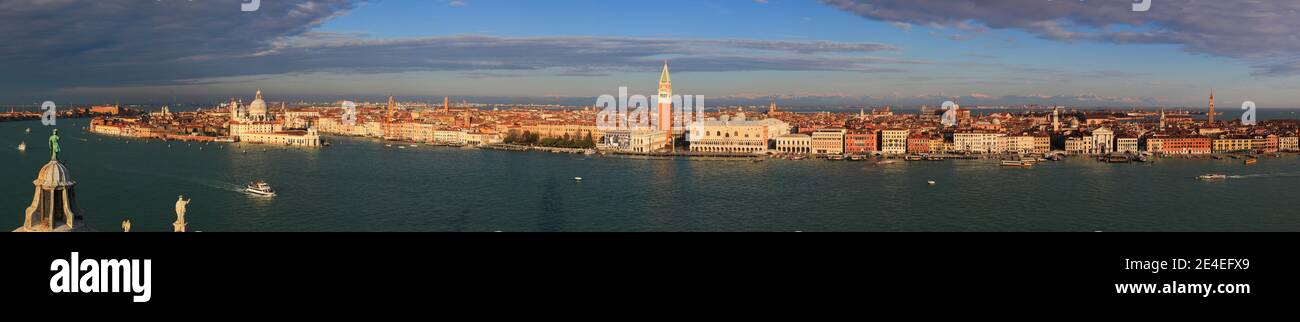 Venedig: Panorama vom Camanile San Gorgio di Maggiore Stock Photo
