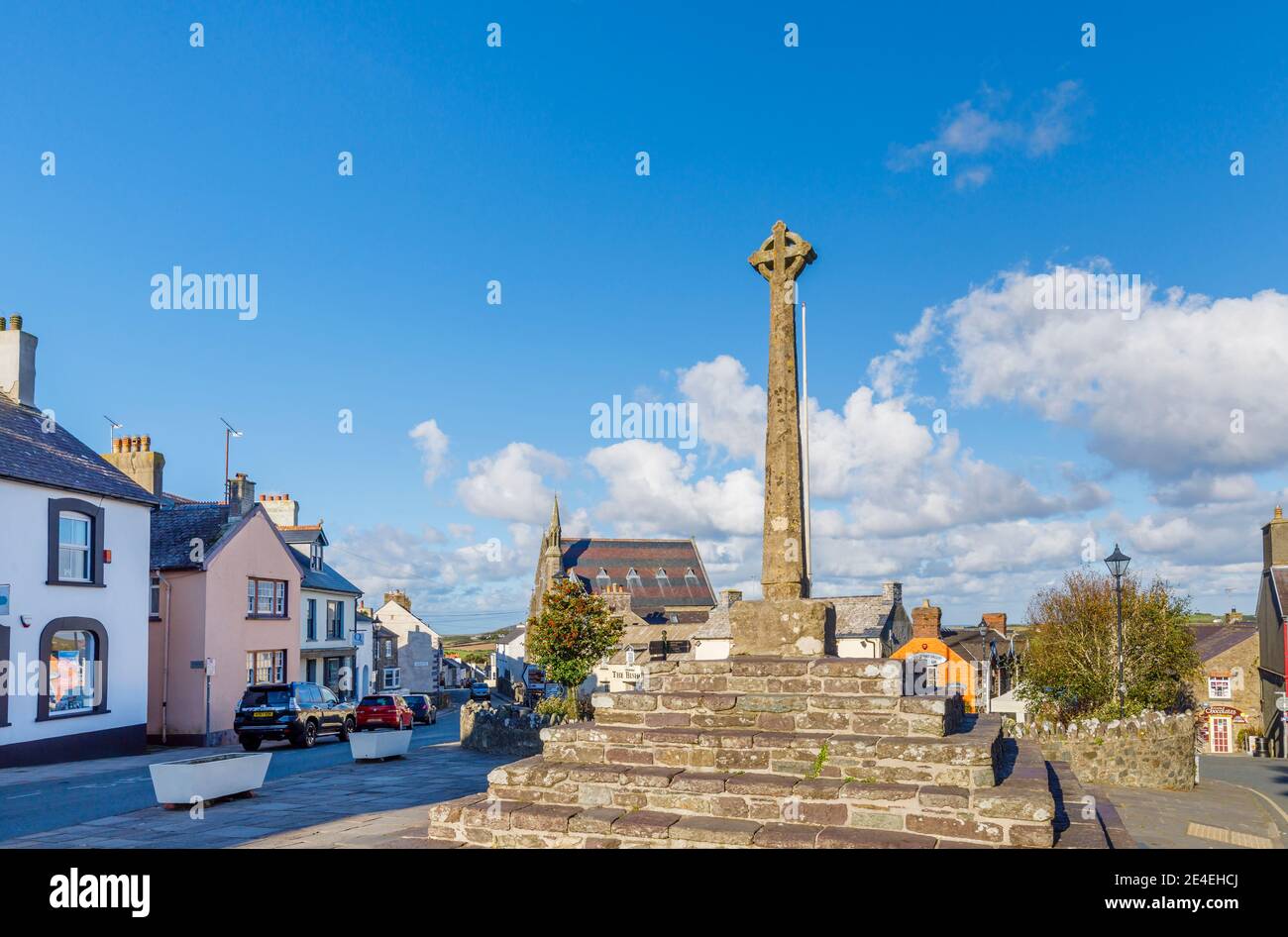 The war memorial in Cross Square in the centre of St Davids, a small cathedral city in Pembrokeshire, south west Wales Stock Photo