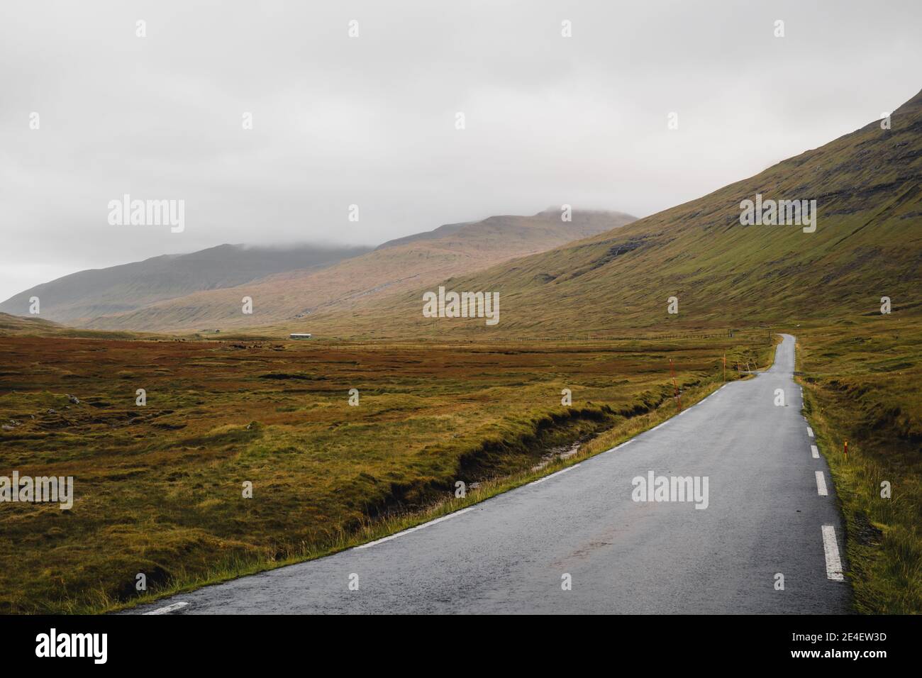 Beautiful shot foggy street hi-res stock photography and images - Alamy