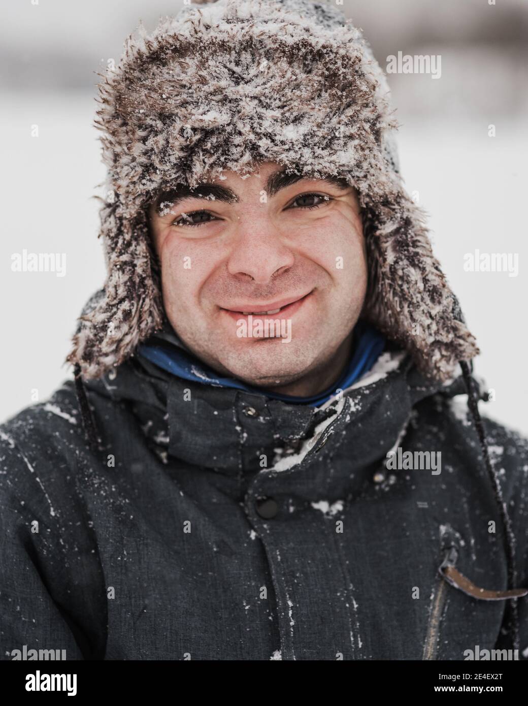 Person in winter clothing hi-res stock photography and images - Alamy