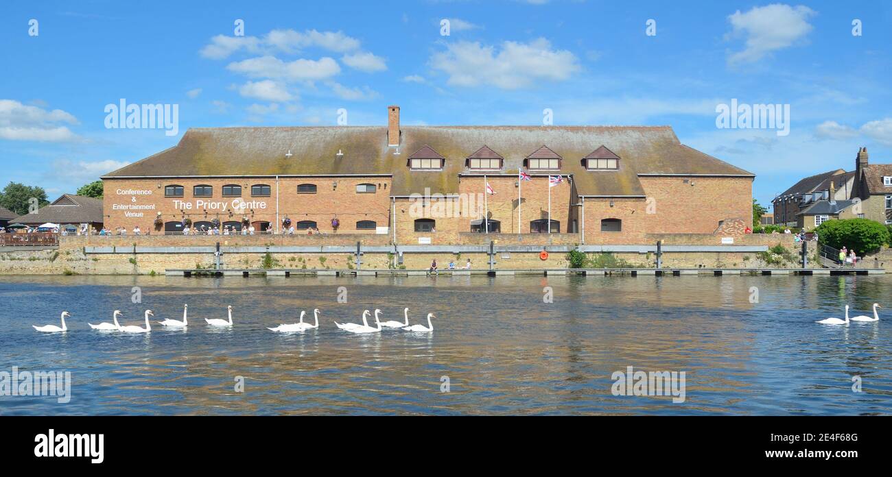 : The Priory Centre on the river Ouse at St Neots. Stock Photo