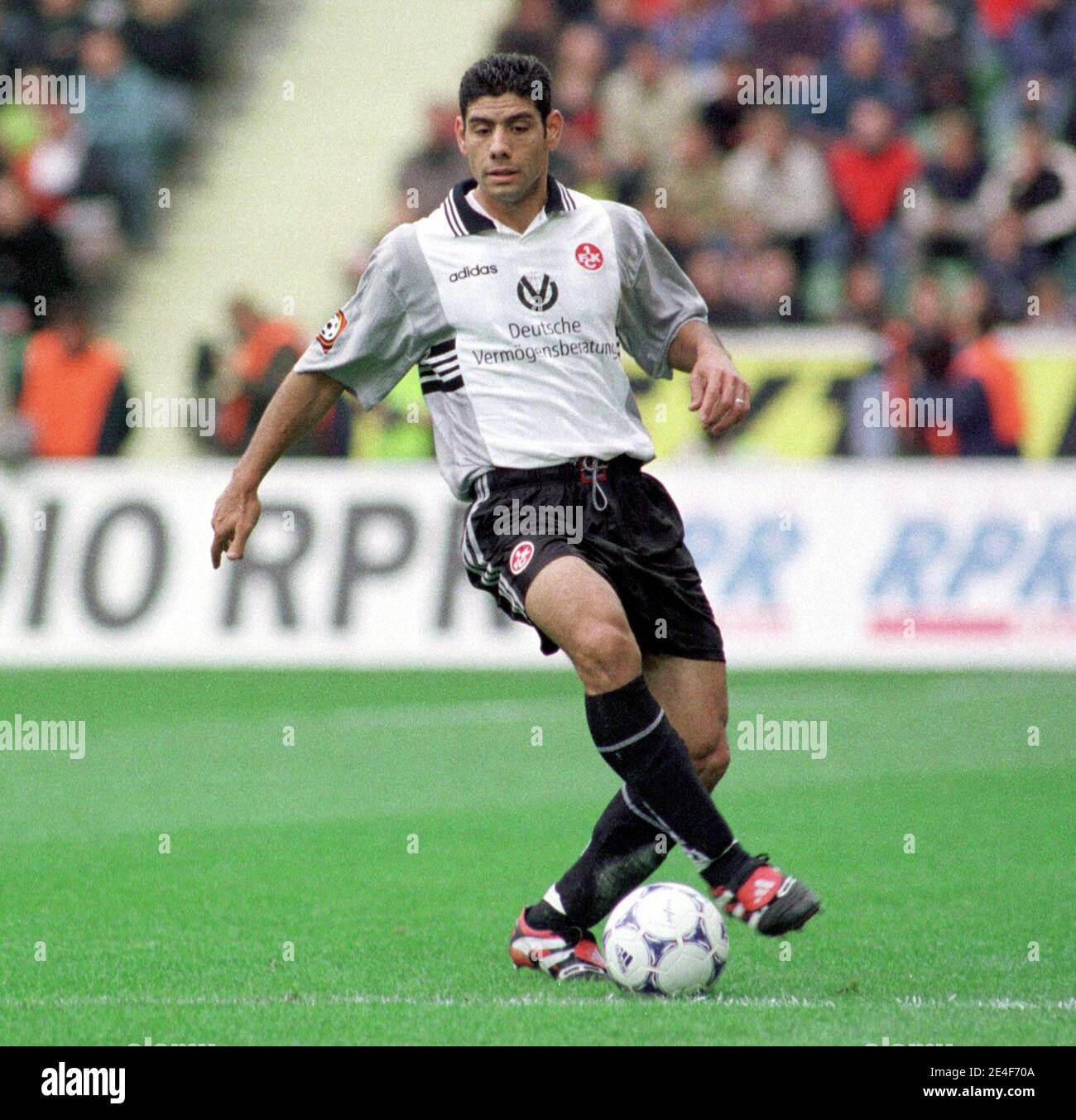 Leverkusen Germany 3.10.1998, Football: Bundesliga season 1998/99, Bayer 04  Leverkusen (B04) vs 1.FC Kaiserslautern (FCK) 2:2 - Ibrahim SAMIR (FCK  Stock Photo - Alamy