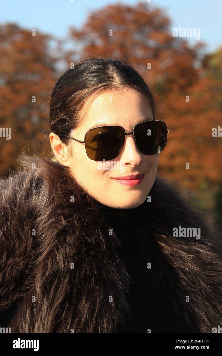 Amira Casar attending the Balenciaga Spring-Summer 2010 ready-to-wear  collection show held at theCrillon hotel in Paris, France on October 1st,  2009. Photo by Denis Guignebourg/ABACAPRESS.COM Stock Photo - Alamy