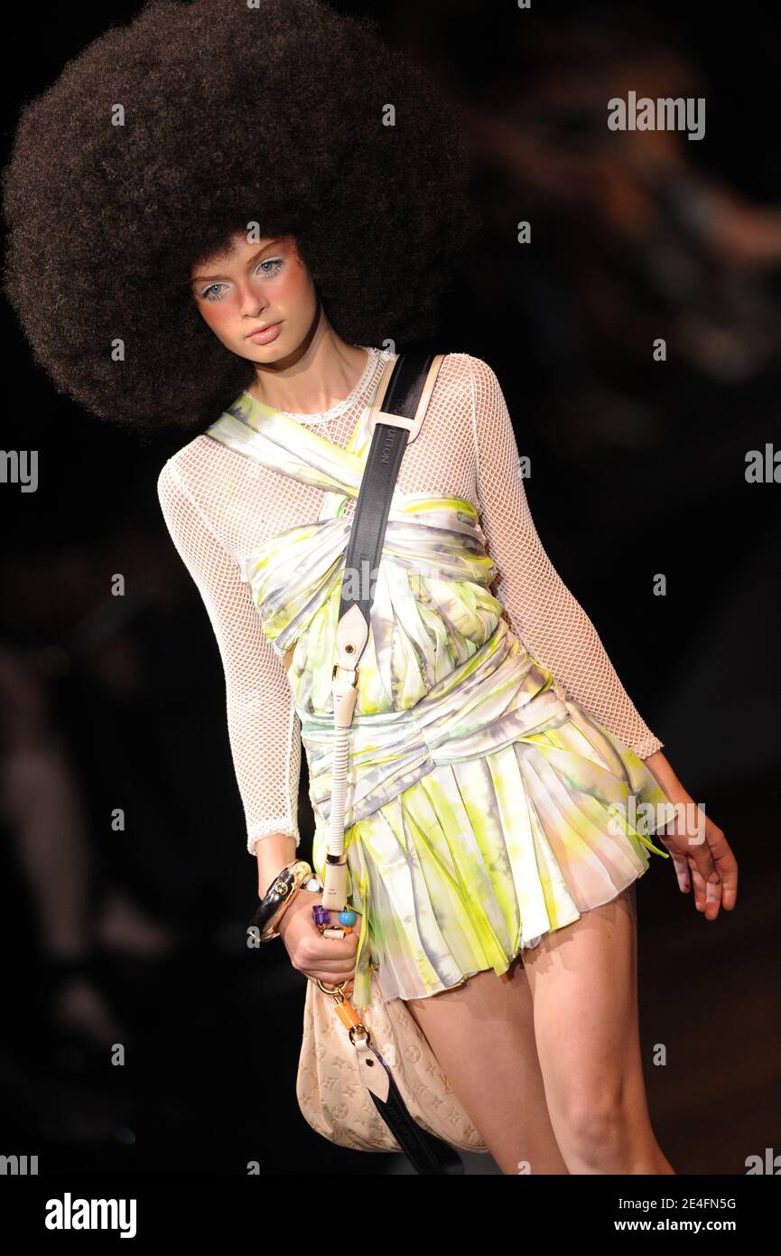 Marc by Marc Jacobs Spring 2010 Ready-to-Wear Collection