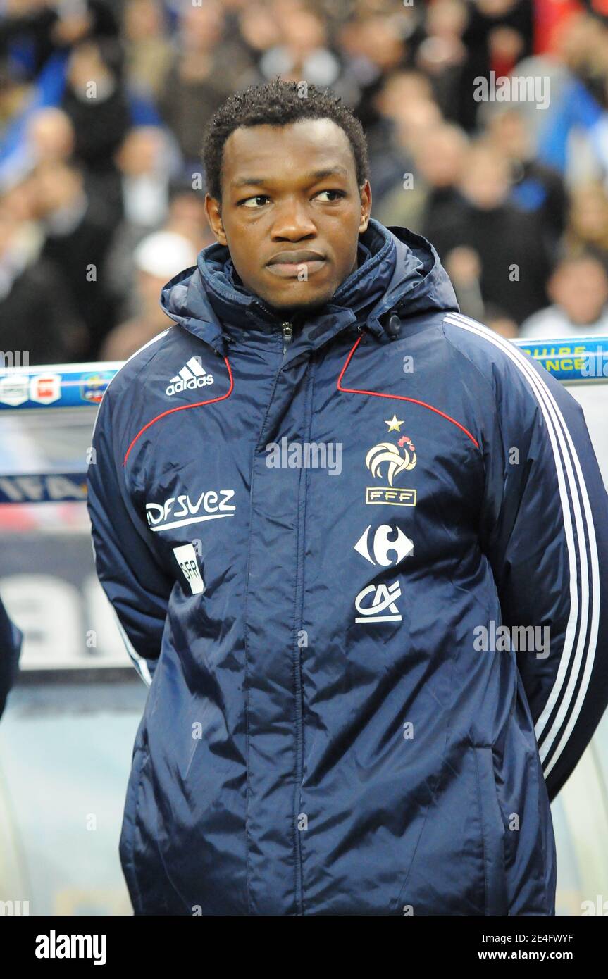 France Steve Mandanda during the World Cup 2010 qualifying Soccer Match, France vs Austria at the Stade de France in Saint-Denis near Paris, France on October 14, 2009. Photo by Thierry Plessis/ABACAPRESS.COM Stock Photo
