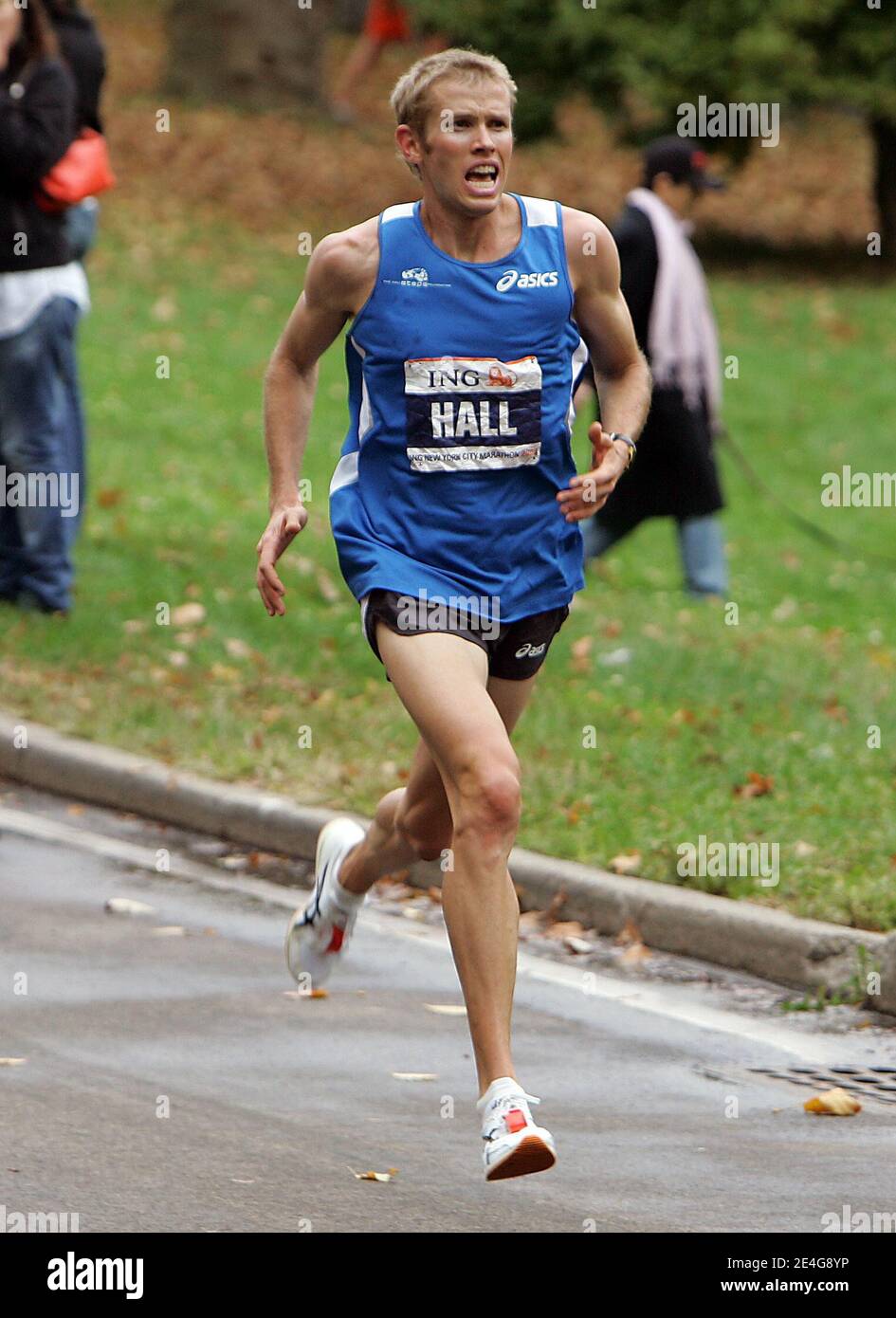Marathon man elite runner Ryan Hall during The 40th ING New York City  Marathon in New York, NY on November 1, 2009. Photo by Charles  Guerin/ABACAPRESS.COM (Pictured : Ryan Hall Stock Photo -