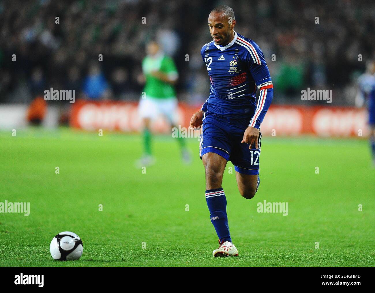 France's Thierry Henry in action during the World Cup 2010 Qualifying Play off soccer match, Ireland vs France at Croke Park stadium in Dublin, Ireland on November 14, 2009. France won 1-0. Photo by Steeve McMay/ABACAPRESS.COM Stock Photo