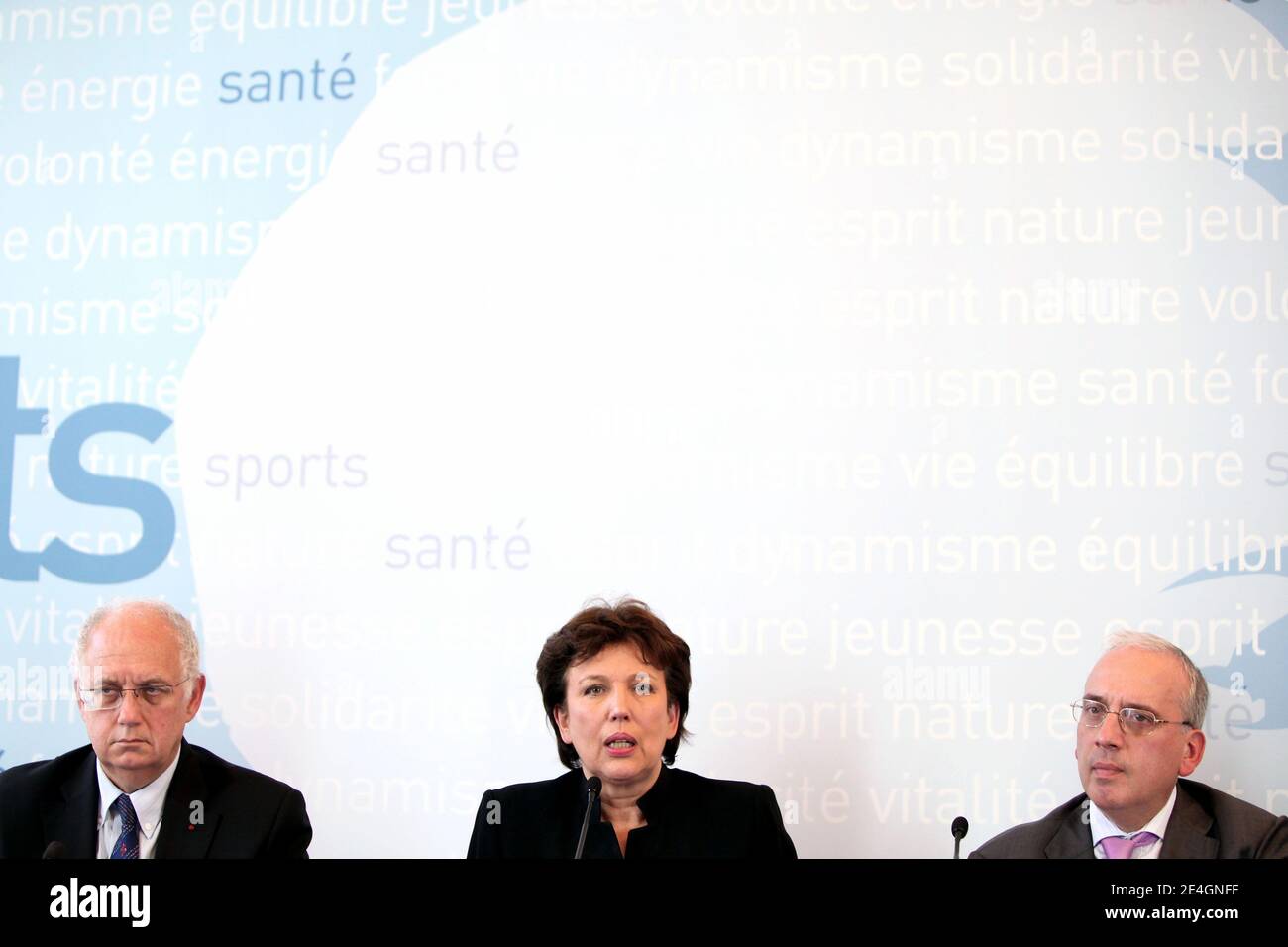 French Health Minister Roselyne Bachelot flanked by Professors Didier  Houssin and Jean Marimbert delivers a speech at press conference on the flu  A (H1N1), in Paris, France, on November 19th, 2009. Photo