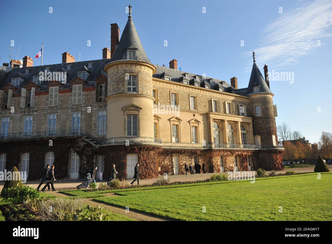 View of the Rambouillet' castle during Franco-russian seminary session in Rambouillet, west of Paris, France on November 27, 2009. Photo by Thierry Orban/ABACAPRESSS.COM Stock Photo