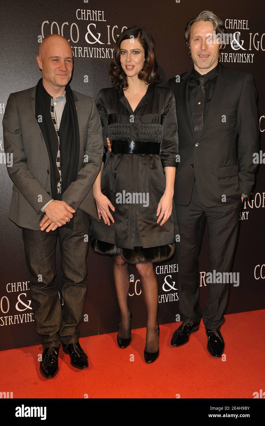 upassende Gå rundt Vred Director Jan Kounen, Anna Mouglalis and Mads Mikkelsen attending the  premiere of 'Coco Chanel and Igor Stravinsky' held at the Gaumont Opera  Theater in Paris, France on December 15, 2009. Photo by