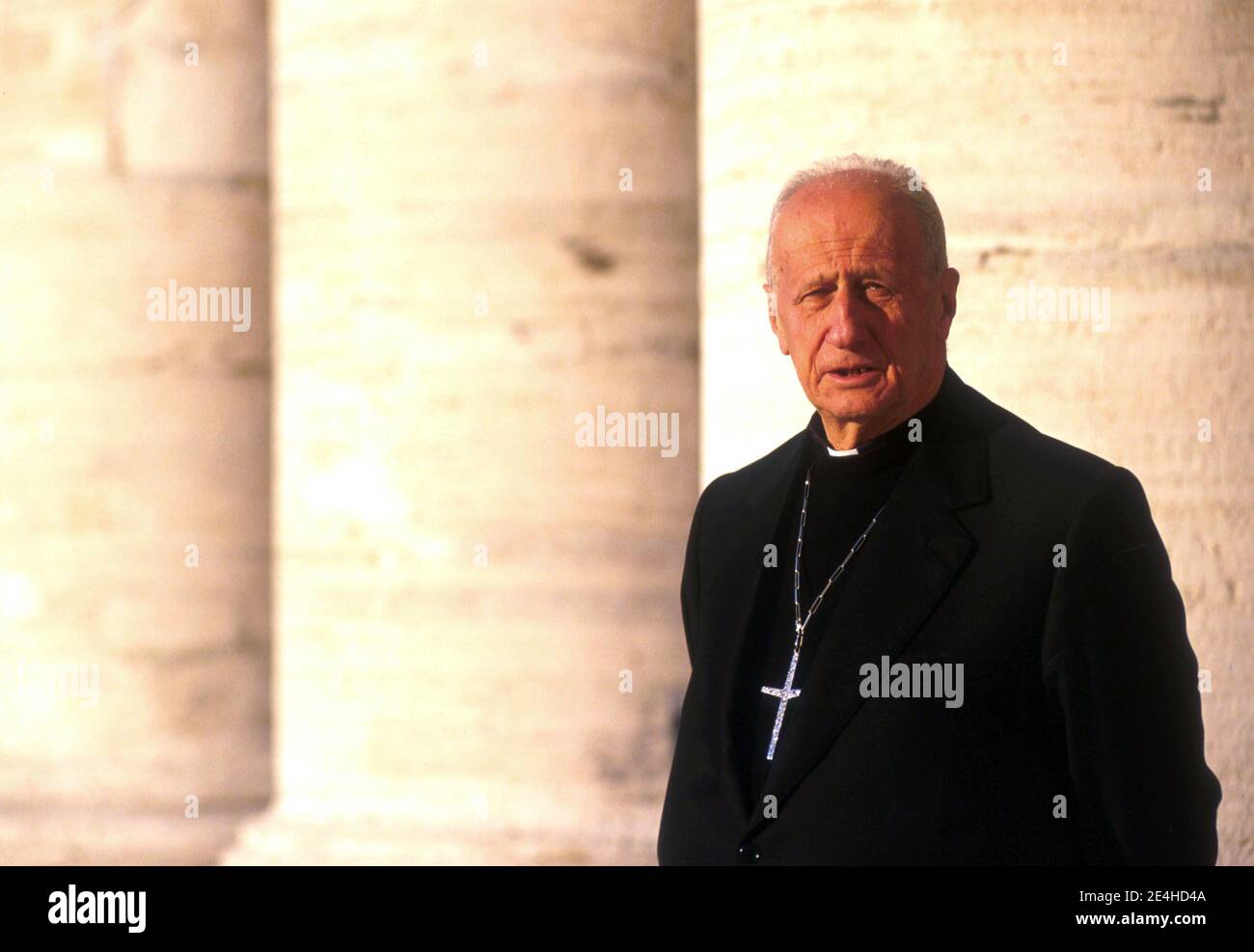 French Cardinal Roger Etchegaray at the Vatican on December 17,2000. Cardinal Roger Etchegaray fractured his hip in the commotion and will be operated on at Rome's Gemelli hospital after a woman jumped a barrier in St. Peter's Basilica during Christmas Eve Mass and knocked down him and the pope. Photo by Eric Vandeville/ABACAPRESS.COM Stock Photo