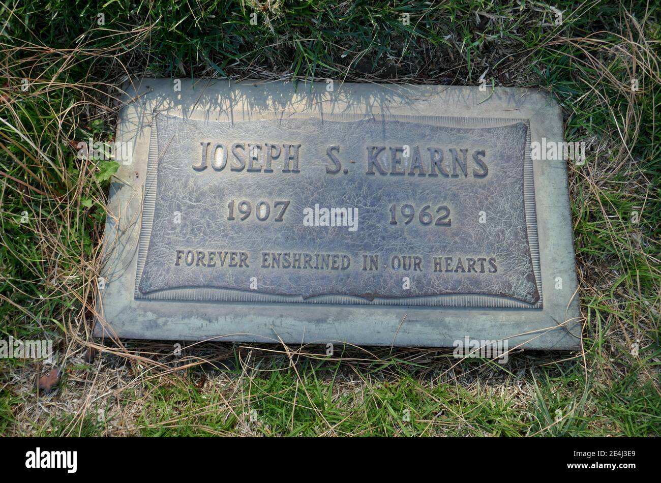 Los Angeles, California, USA 21st January 2021 A general view of atmosphere of actor Joseph Kearns Grave at Forest Lawn Memorial Park Hollywood Hills on January 21, 2021 in Los Angeles, California, USA. He was known for Dennis the Menace TV series and voice of the Doorknob in Disney 'Alice in Wonderland' film. Photo by Barry King/Alamy Stock Photo Stock Photo