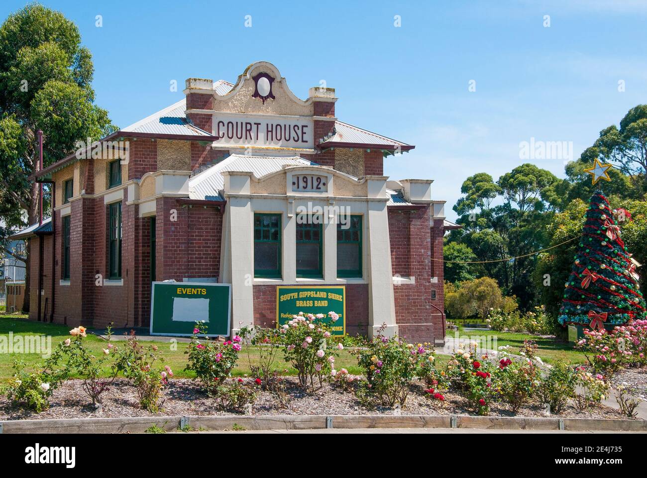 Federation-style former court house in Leongatha, Victoria, Australia (1912) Stock Photo