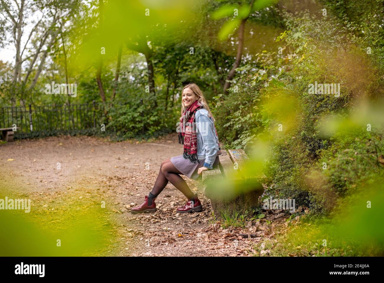 Side view thoughtful woman smiling hi-res stock photography and images ...