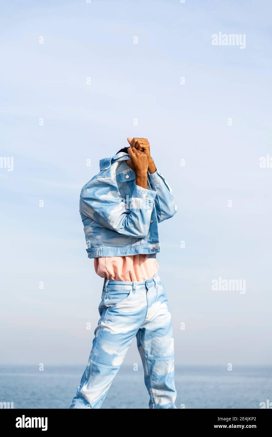 Face african american man standing hi-res stock photography and images ...
