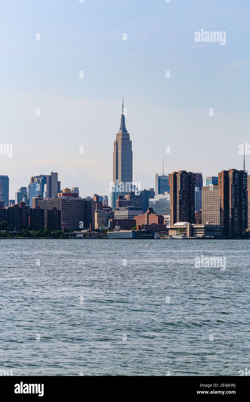 city skyline from across water Stock Photo - Alamy