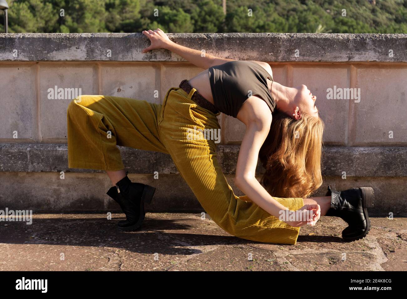 Blond woman dancing performance hi-res stock photography and images - Alamy
