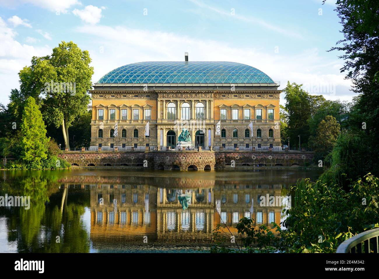 Panoramic view of the K21 museum of contemporary art (formerly „Ständehaus“ building), built 1876 - 1880, at 'Kaiserteich' (Emperor's Pond). Stock Photo