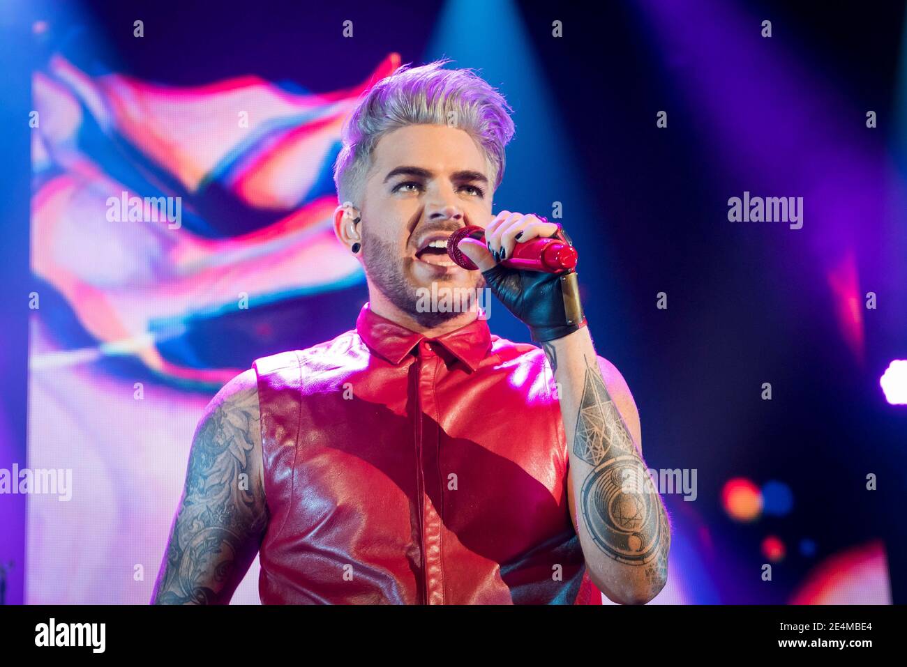 Adam lambert the queen singer hi-res stock photography and images - Alamy