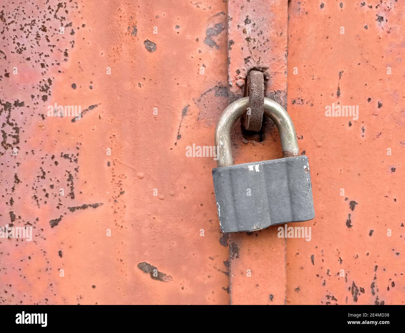 old lock on an iron door close up Stock Photo - Alamy