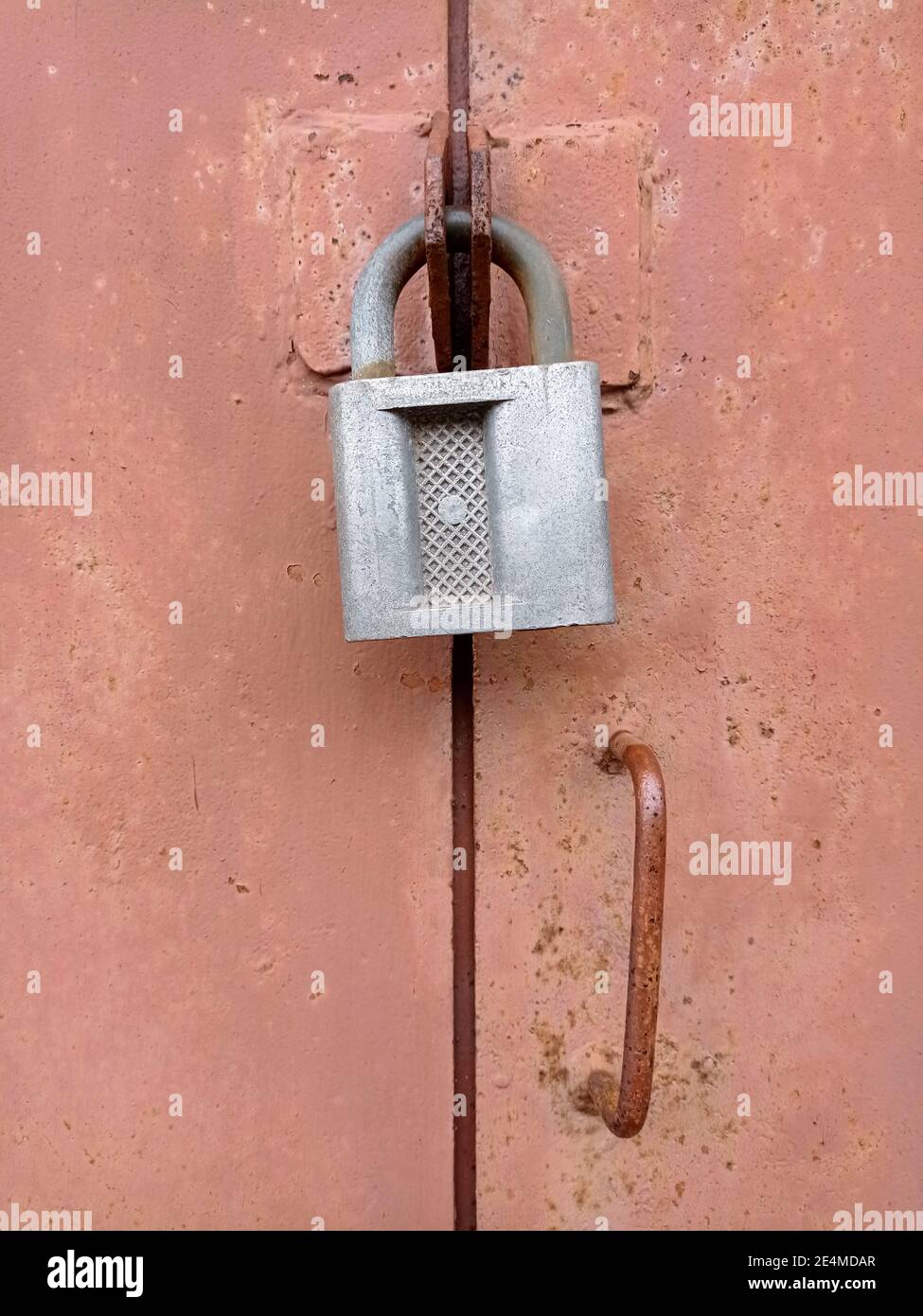 old lock on an iron door close up Stock Photo - Alamy