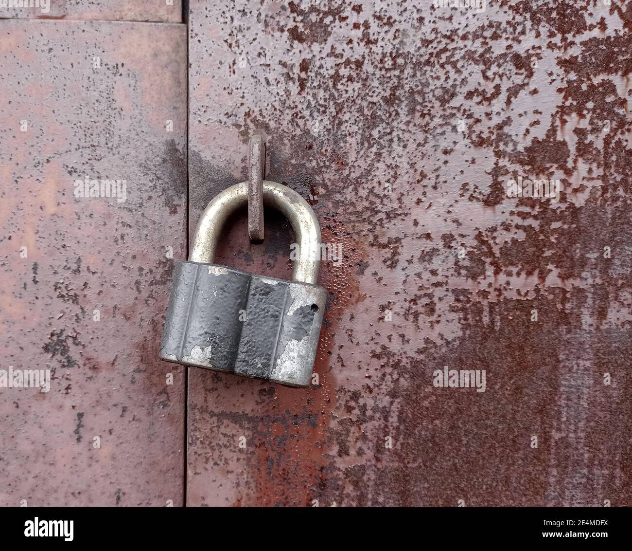 old lock on an iron door close up Stock Photo - Alamy