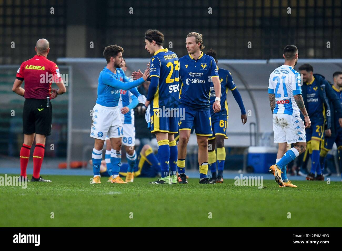 Verona, Italy. 24th Jan, 2021. Greetings between Giangiacomo Magnani and Antonin Barak (Hellas Verona) with Dries Mertens (Napoli) at the end of the match during Hellas Verona vs SSC Napoli, Italian football Serie A match in Verona, Italy, January 24 2021 Credit: Independent Photo Agency/Alamy Live News Stock Photo