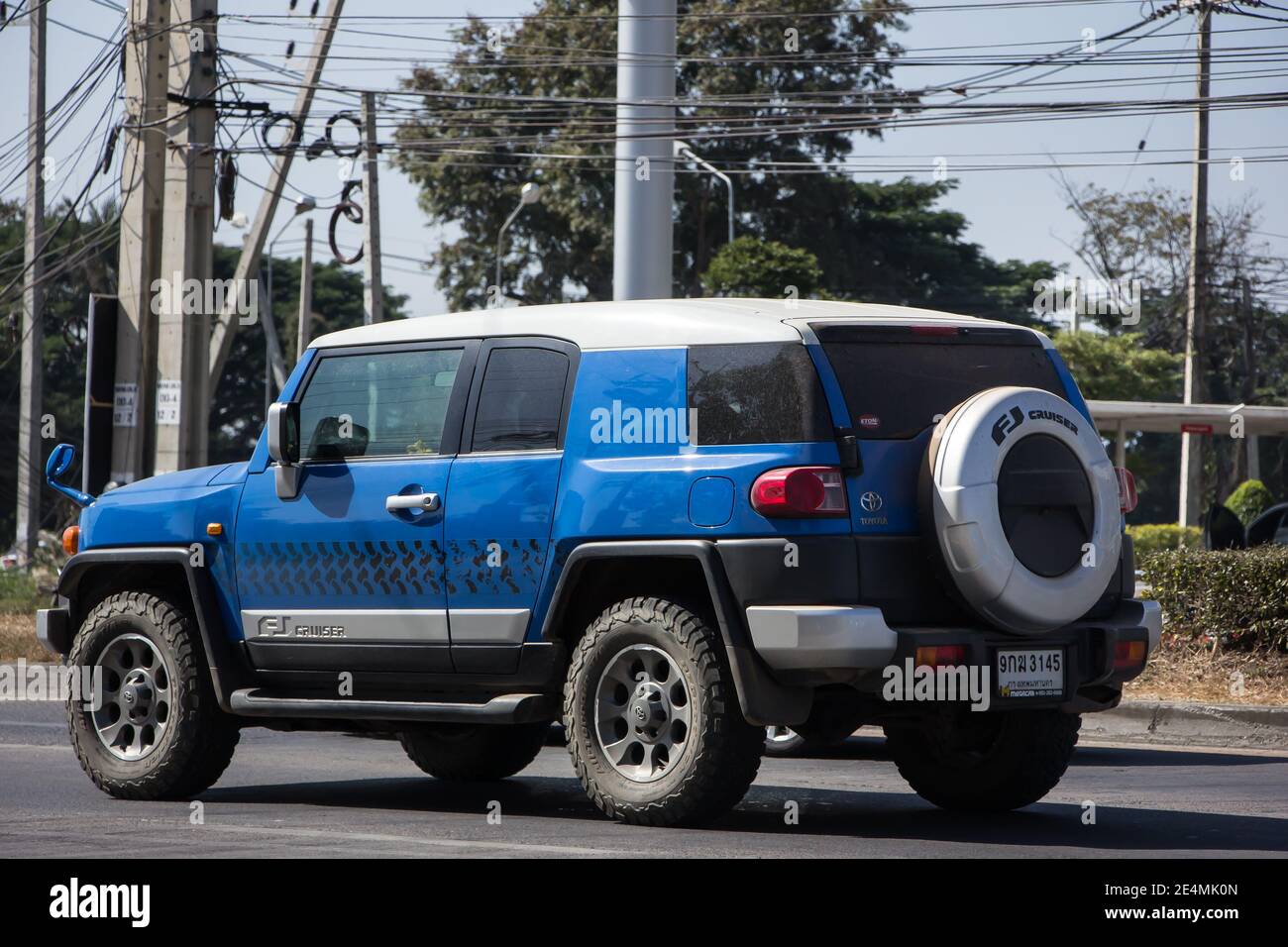 Chiangmai Thailand December 15 Private Car Toyota Fj Cruiser On Road No 1001 8 Km From Chiangmai City Stock Photo Alamy Chiangmai Thailand December 15 Private Car Toyota Fj Cruiser On Road No 1001 8 Km From Chiangmai City Stock Photo Alamy