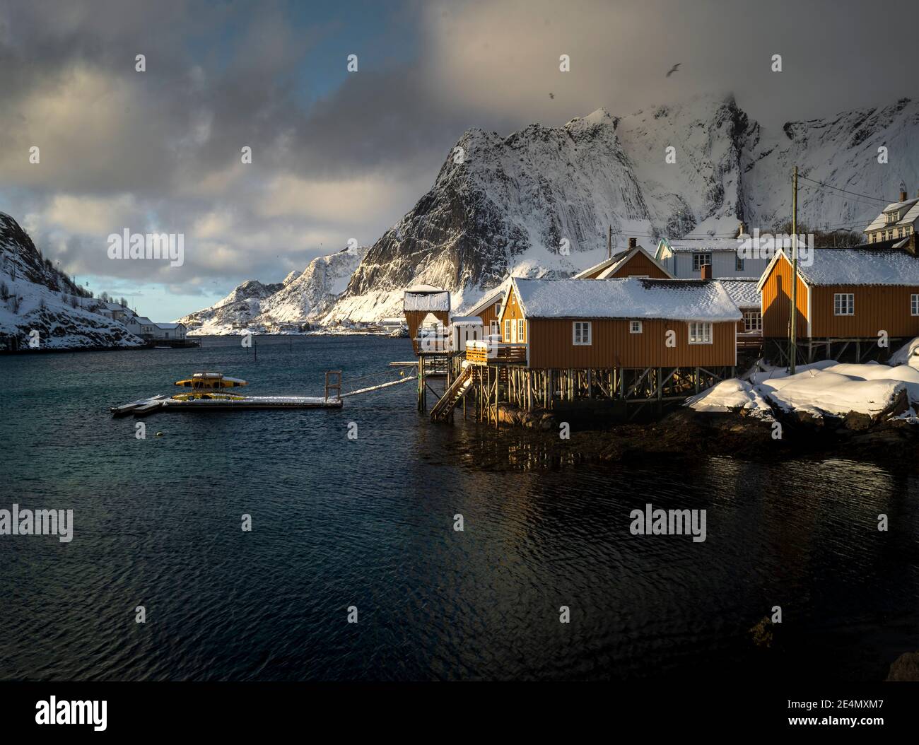 Fishing huts arctic hi-res stock photography and images - Alamy