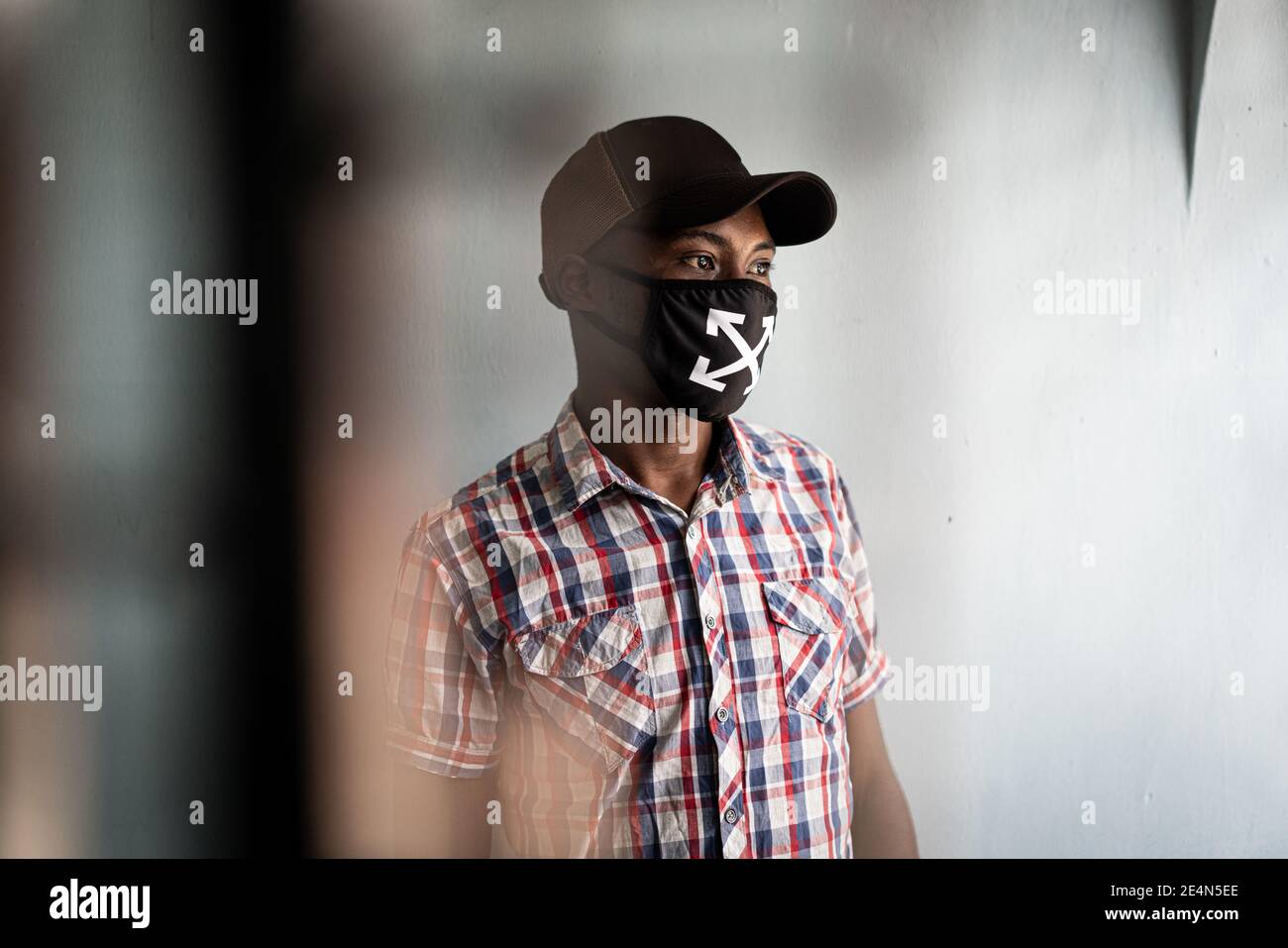 Black man afro wearing hi-res stock photography and images - Alamy
