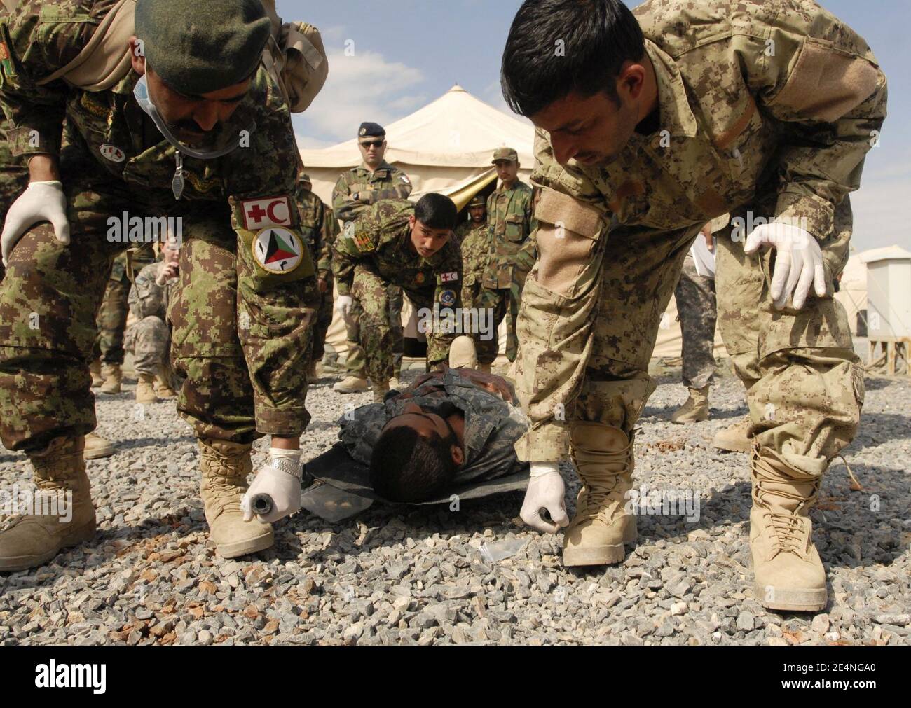 Medic course performs medevac training Stock Photo - Alamy